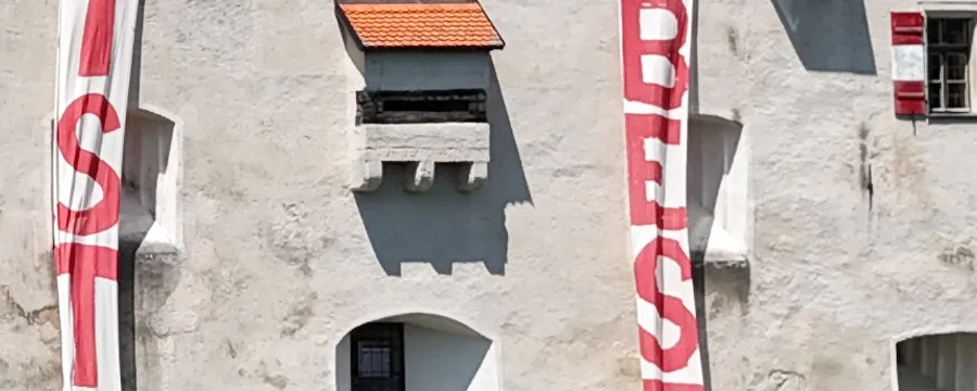 Der Aufstand - Die Burg ist besetzt! Foto: gold extra